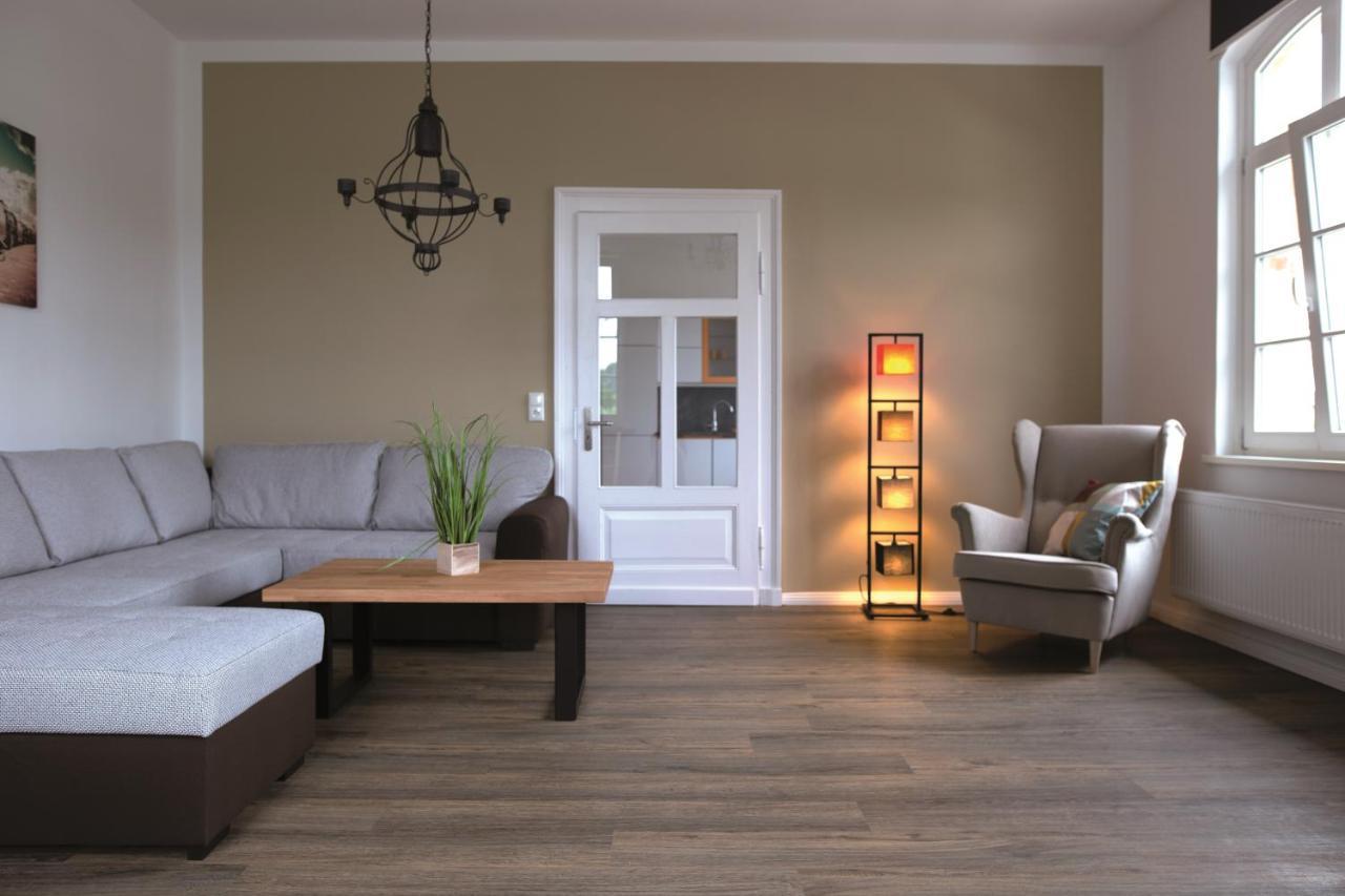 Ferienwohnung Im Bahnhof Luegde Ngoại thất bức ảnh
